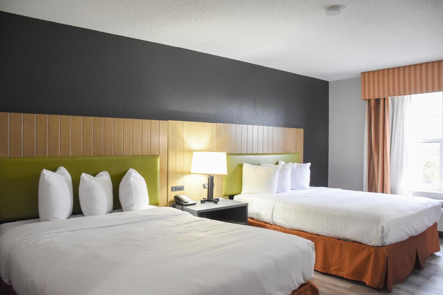 Country Inn & Suites By Radisson Bloomington-Normal West, Il מראה חיצוני תמונה