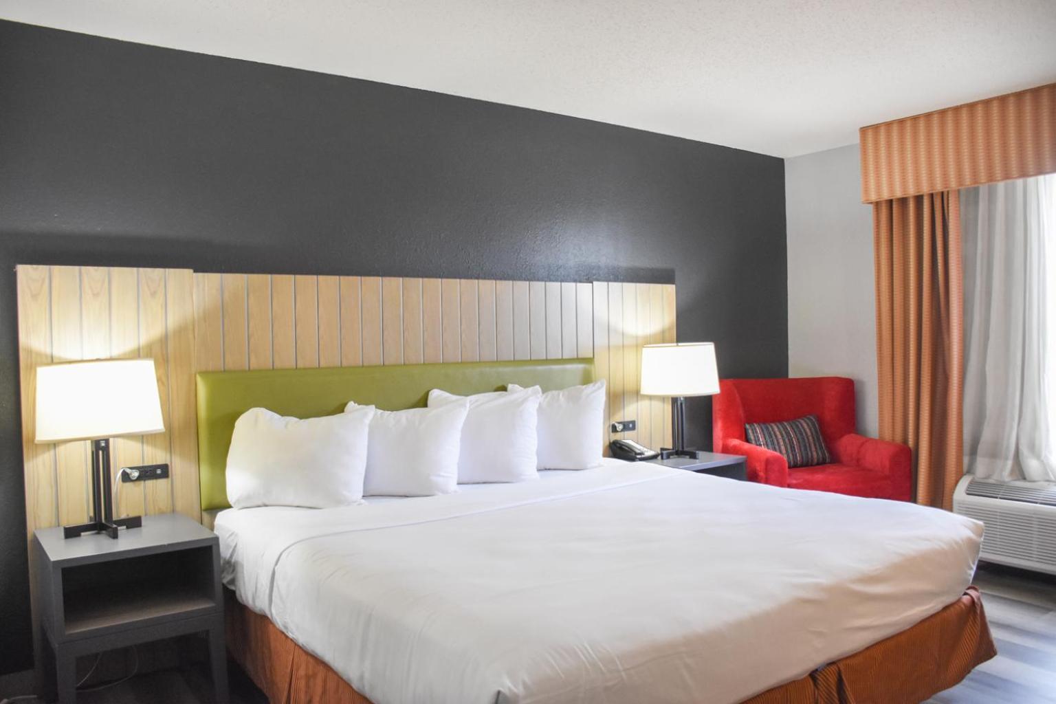 Country Inn & Suites By Radisson Bloomington-Normal West, Il מראה חיצוני תמונה